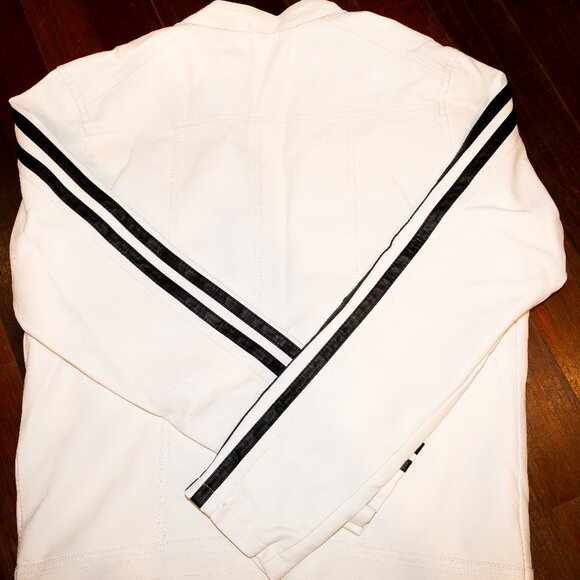 Black Pin Striped White Motocross PleatherJacket - Picture 3 of 3